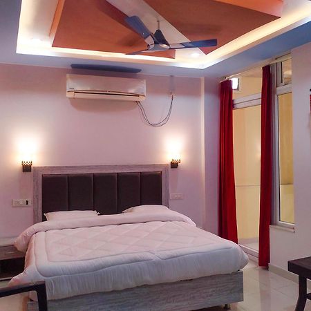 Aadishri Apartman Risikés Kültér fotó