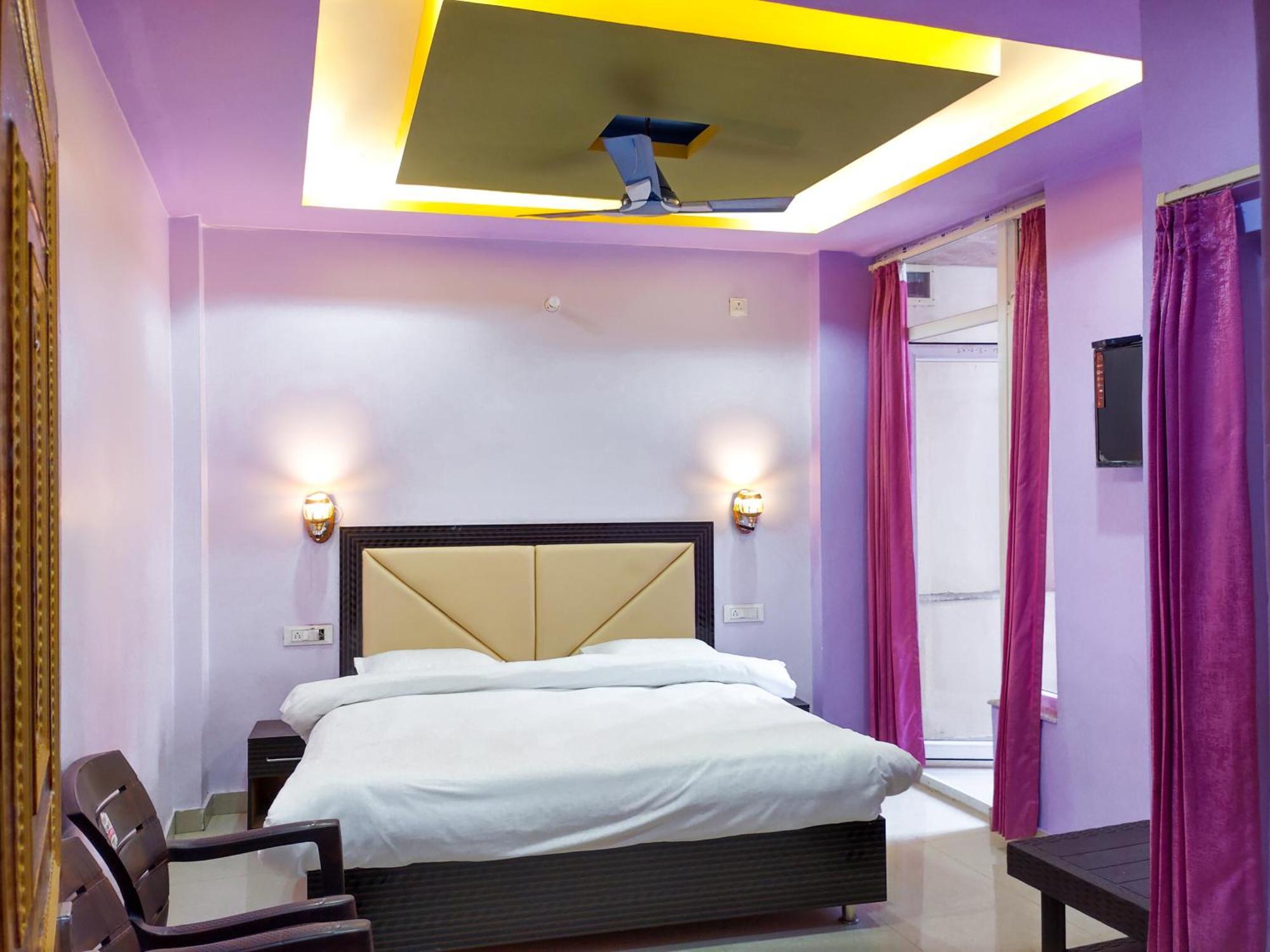 Aadishri Apartman Risikés Kültér fotó